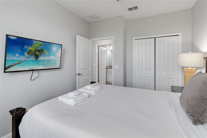 Image No.31-5 Bed Townhouse for sale