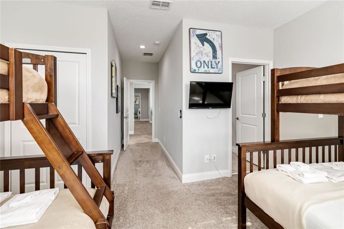 Image No.38-5 Bed Townhouse for sale