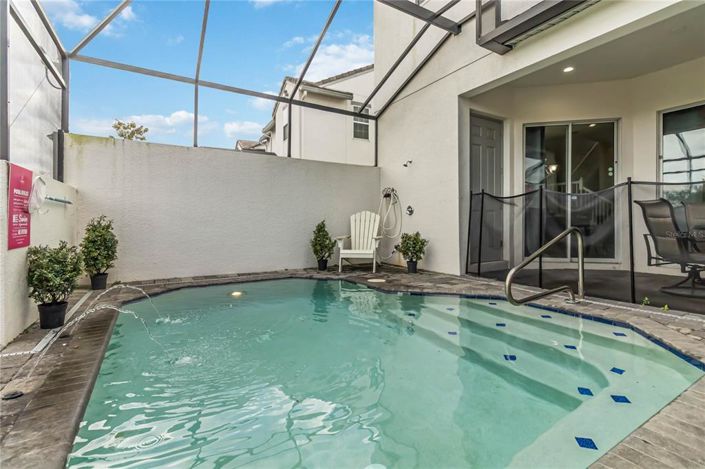 Image No.42-5 Bed Townhouse for sale