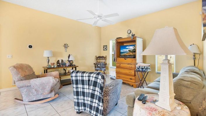 Image No.11-3 Bed House for sale