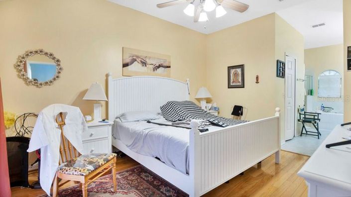 Image No.14-3 Bed House for sale