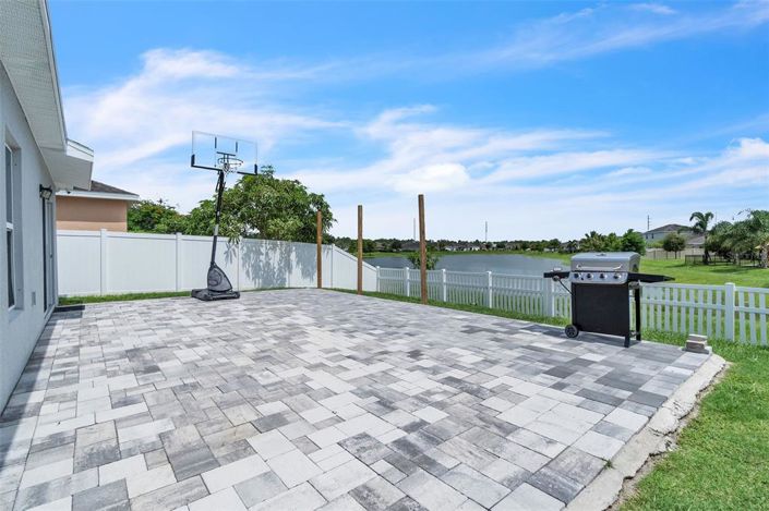 Image No.30-4 Bed House for sale