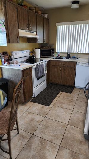 Image No.6-2 Bed Townhouse for sale