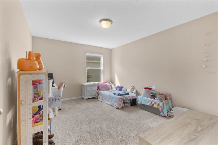 Image No.20-4 Bed House for sale