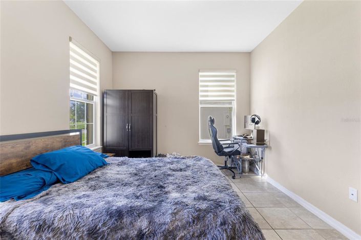 Image No.3-4 Bed House for sale