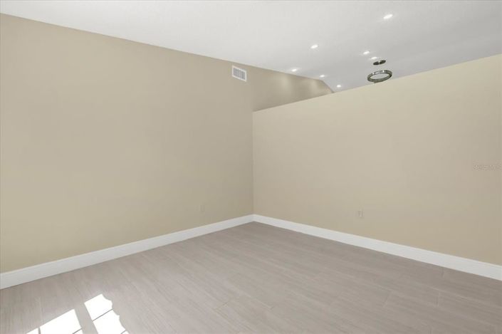 Image No.11-Maison de 4 chambres à vendre à Saint John