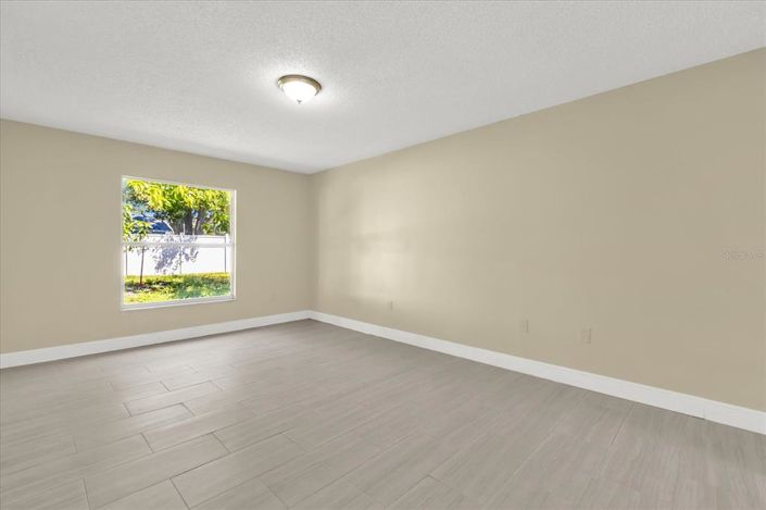 Image No.15-Maison de 4 chambres à vendre à Saint John