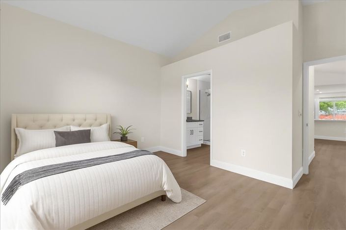 Image No.9-3 Bed House for sale