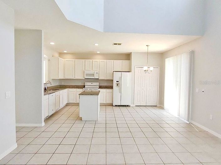 Image No.6-6 Bed House for sale