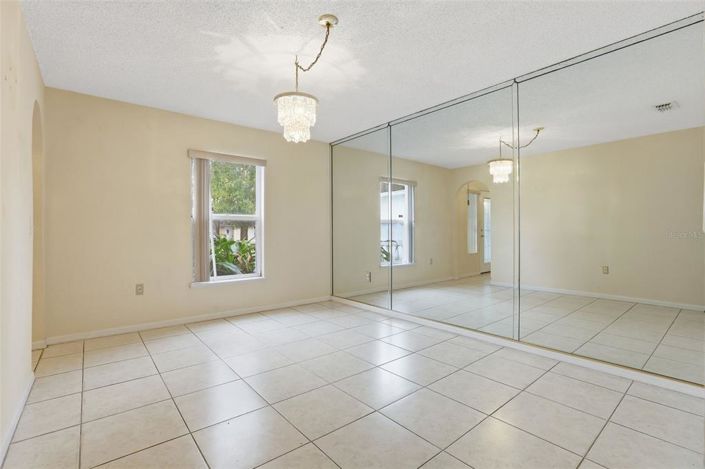 Image No.10-Maison de 4 chambres à vendre à Saint John