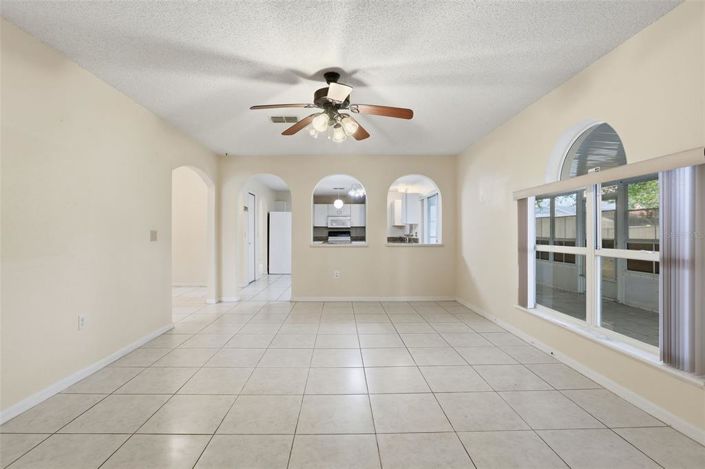 Image No.13-Maison de 4 chambres à vendre à Saint John