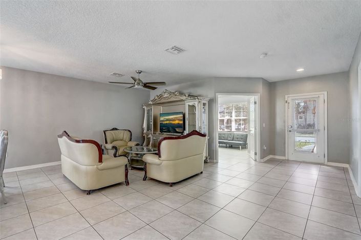 Image No.7-Maison de 4 chambres à vendre à Saint John