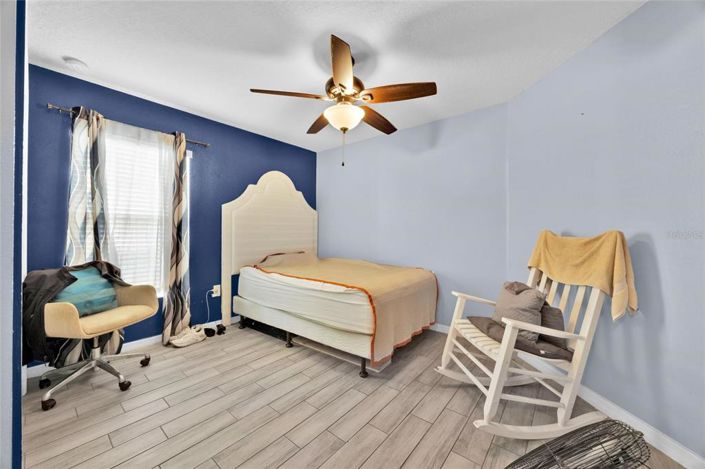 Image No.19-3 Bed House for sale