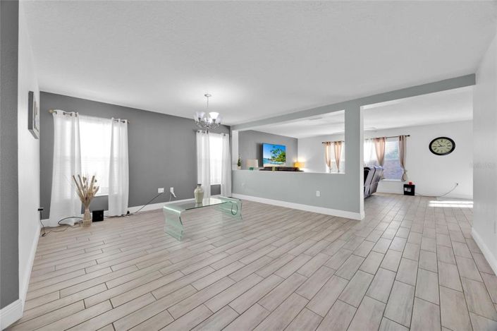 Image No.8-3 Bed House for sale