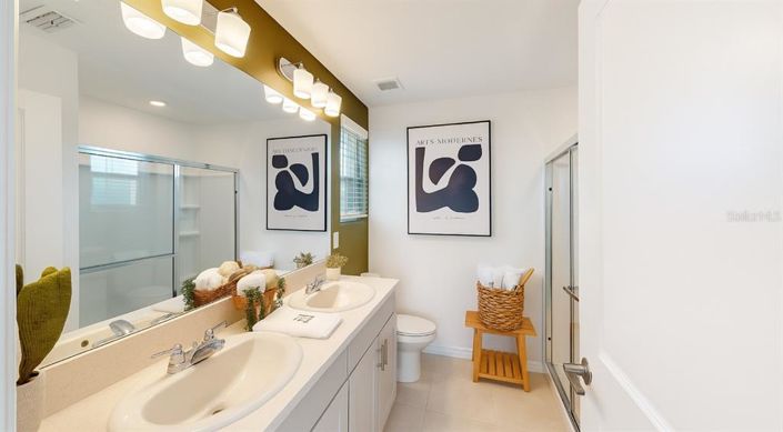 Image No.12-2 Bed Townhouse for sale