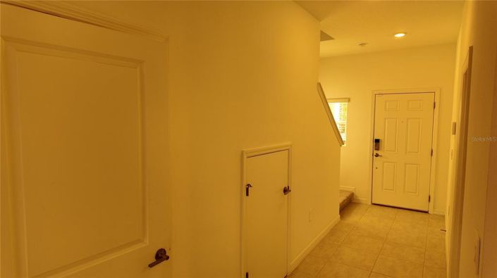 Image No.14-3 Bed Townhouse for sale