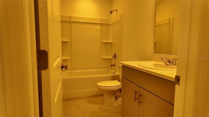 Image No.22-3 Bed Townhouse for sale