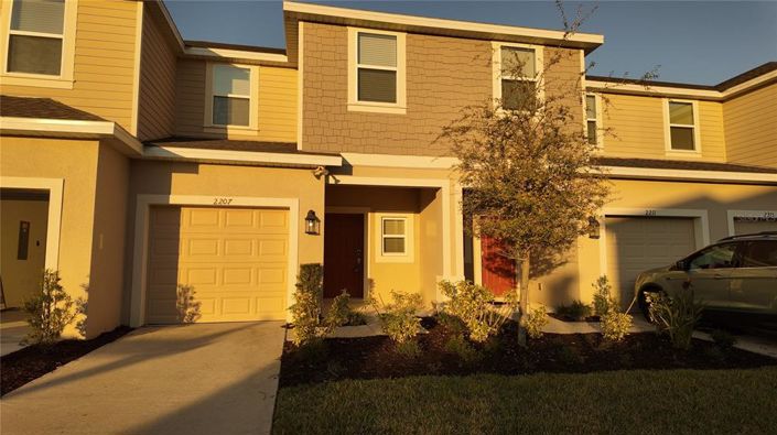 Image No.29-3 Bed Townhouse for sale