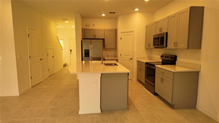 Image No.6-3 Bed Townhouse for sale