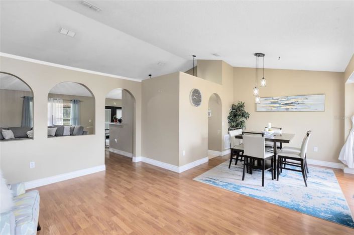 Image No.2-Maison de 4 chambres à vendre à Saint John