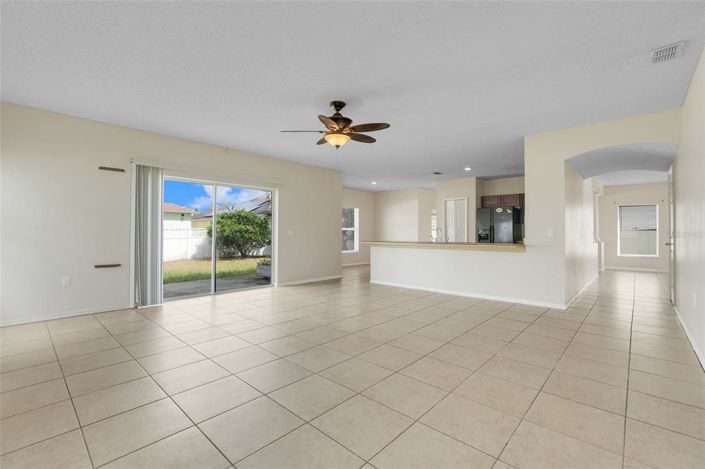 Image No.12-4 Bed House for sale