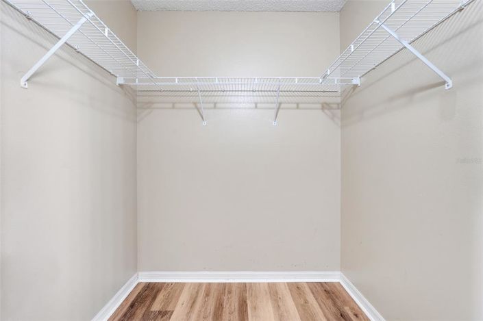 Image No.29-4 Bed House for sale