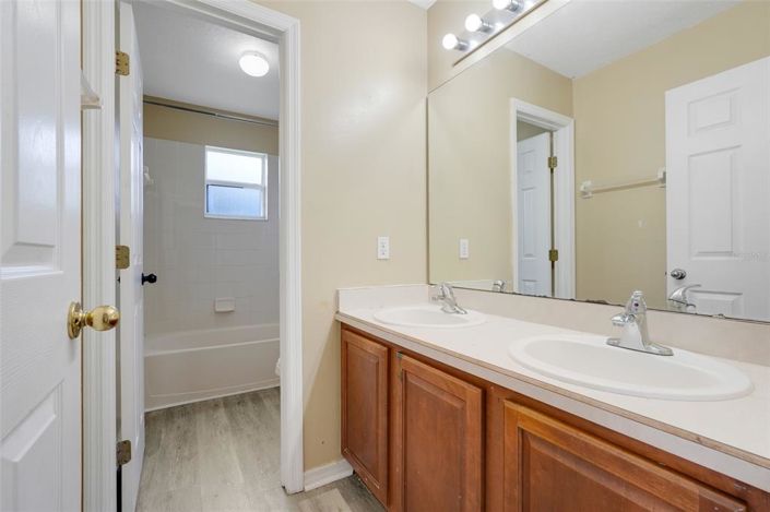 Image No.32-4 Bed House for sale