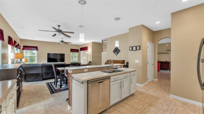 Image No.17-5 Bed House for sale