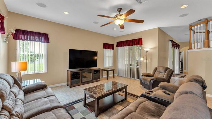 Image No.18-5 Bed House for sale