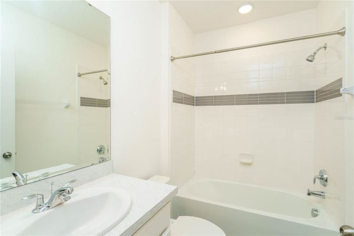 Image No.16-5 Bed House for sale