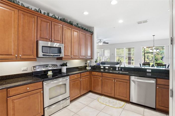 Image No.22-3 Bed House for sale