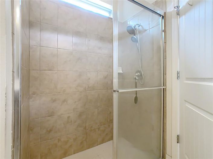 Image No.18-3 Bed House for sale