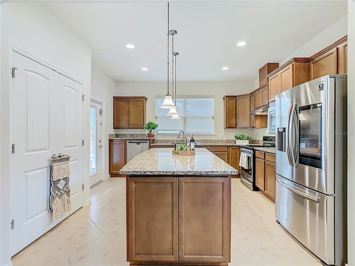 Image No.6-3 Bed House for sale