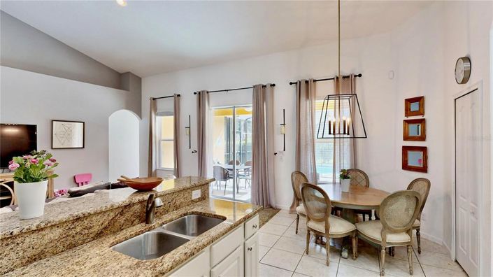 Image No.37-4 Bed House for sale