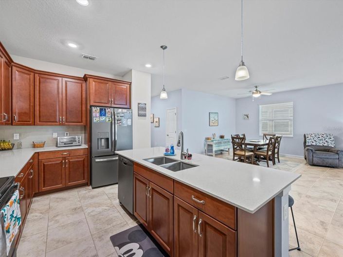 Image No.12-4 Bed House for sale