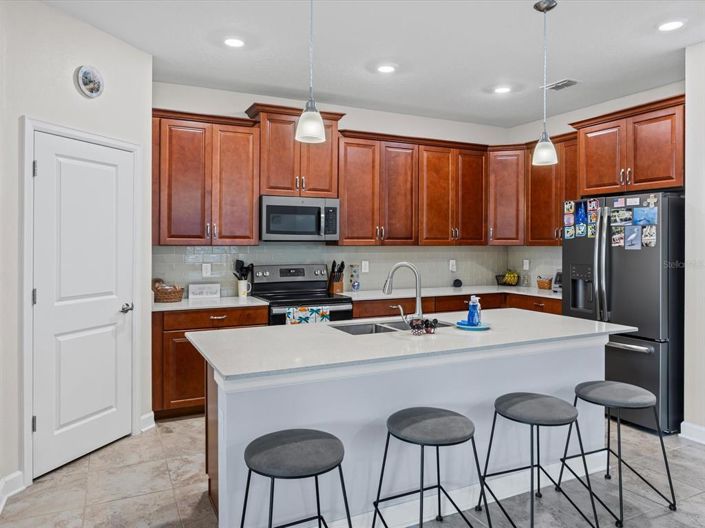 Image No.13-4 Bed House for sale