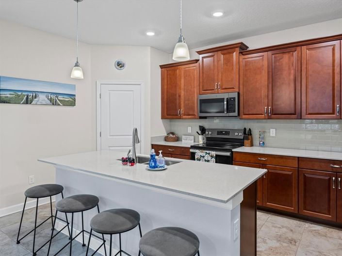 Image No.14-4 Bed House for sale