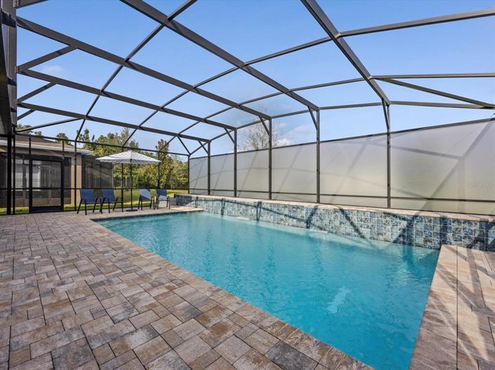 Image No.2-4 Bed House for sale