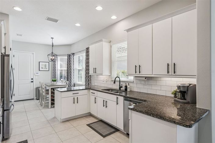 Image No.14-3 Bed House for sale