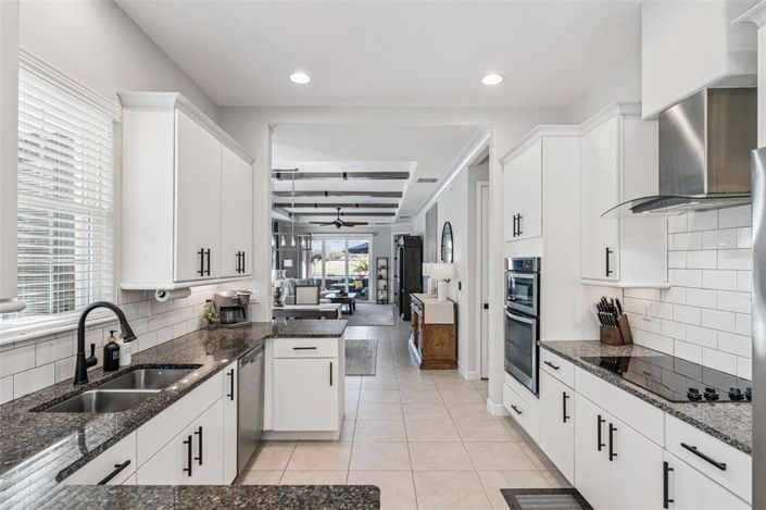 Image No.17-3 Bed House for sale