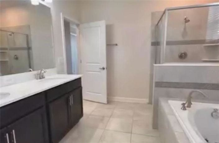 Image No.15-Maison de 4 chambres à vendre à Saint John