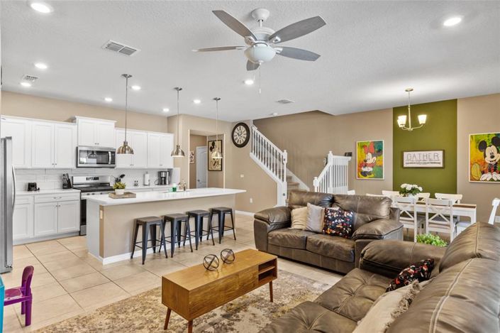 Image No.12-5 Bed Townhouse for sale