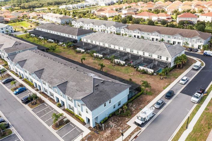 Image No.42-5 Bed Townhouse for sale