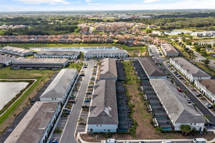 Image No.43-5 Bed Townhouse for sale