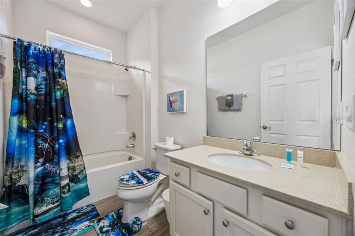 Image No.13-13 Bed House for sale