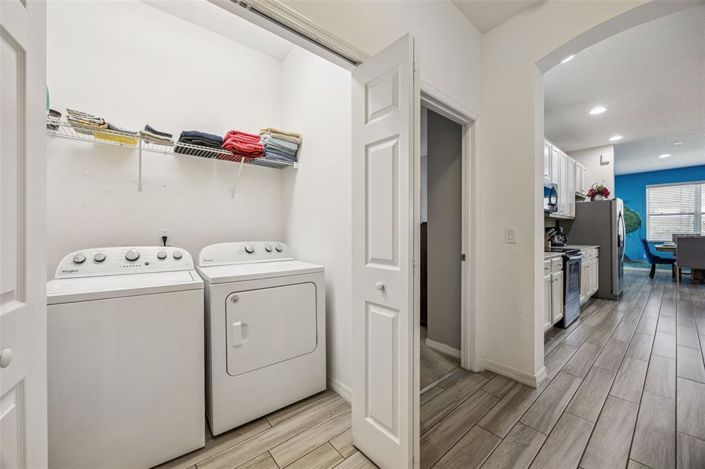 Image No.52-13 Bed House for sale