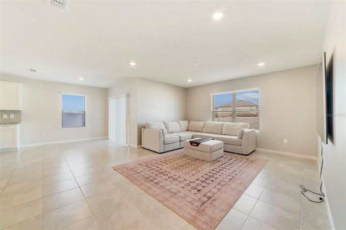 Image No.8-Maison de 4 chambres à vendre à Saint John