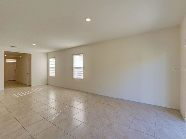 Image No.12-5 Bed House for sale