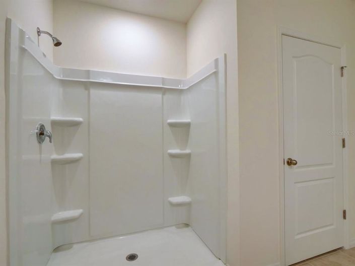 Image No.24-5 Bed House for sale