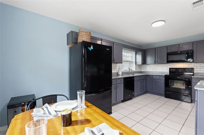 Image No.21-Maison de 2 chambres à vendre à Saint John